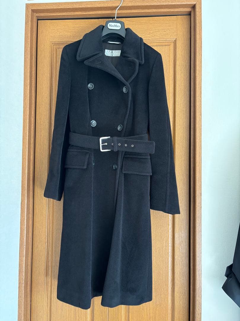 お値引き❣️マックスマーラ　バージンウール黒ダブルロングコート