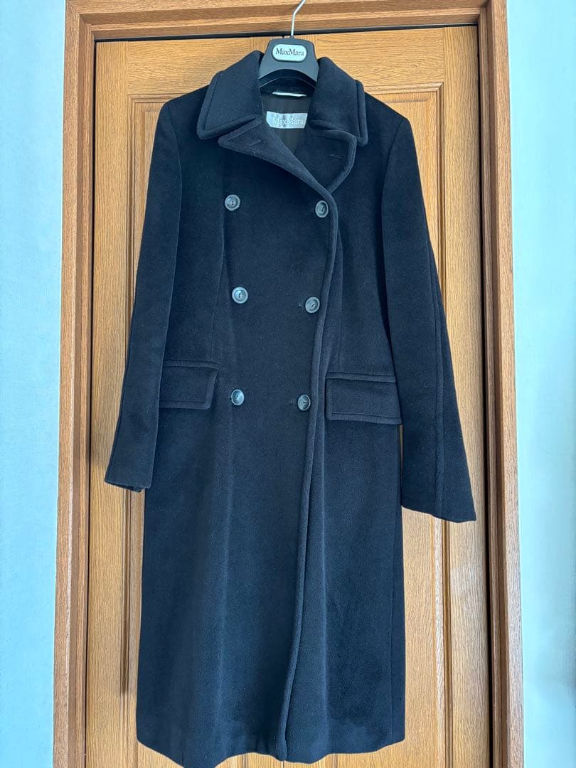 お値引き❣️マックスマーラ　バージンウール黒ダブルロングコート
