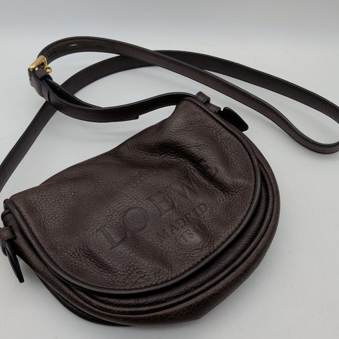 LOEWE ロエベ ショルダーバッグ 革製 ブラウン レディースバッグ