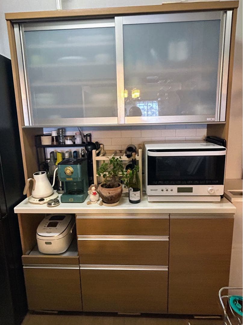 【断捨離中　懐かしの本屋】Pamouna 食器棚