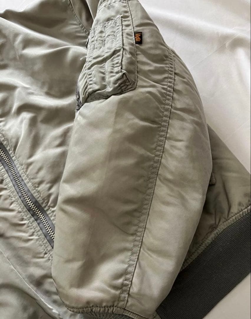 早い者勝ち！即日発送！90’s ALPHA MA-1 シルバーUSA製 短丈