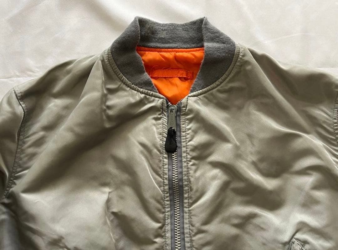 早い者勝ち！即日発送！90’s ALPHA MA-1 シルバーUSA製 短丈