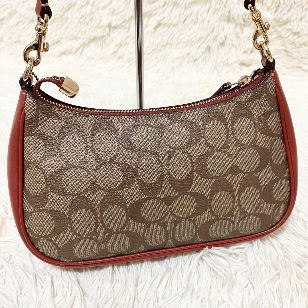 【美品】COACH＊ハンド 2way アクセサリーポーチ PEANUTSコラボ