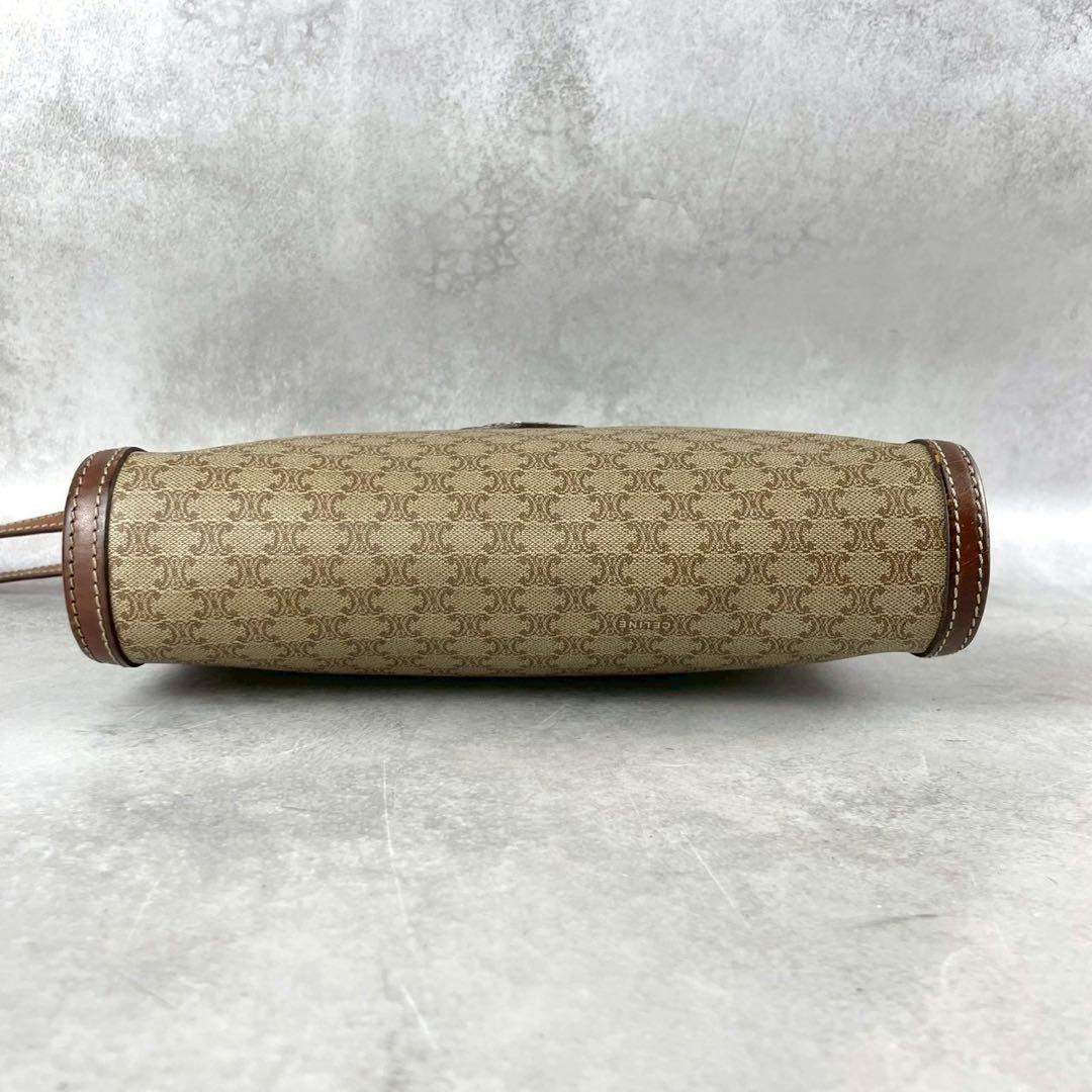 入手困難 美品 セリーヌ トリオンフ クラッチバッグ セカンドバッグ PVC