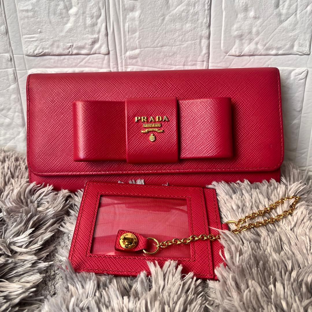 極美品✨プラダ　フィオッコ　2点　サフィアーノ　カードケース付き　ピンク