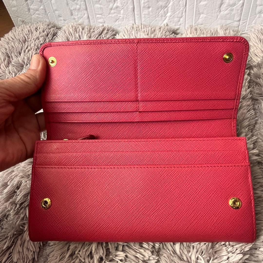 極美品✨プラダ　フィオッコ　2点　サフィアーノ　カードケース付き　ピンク