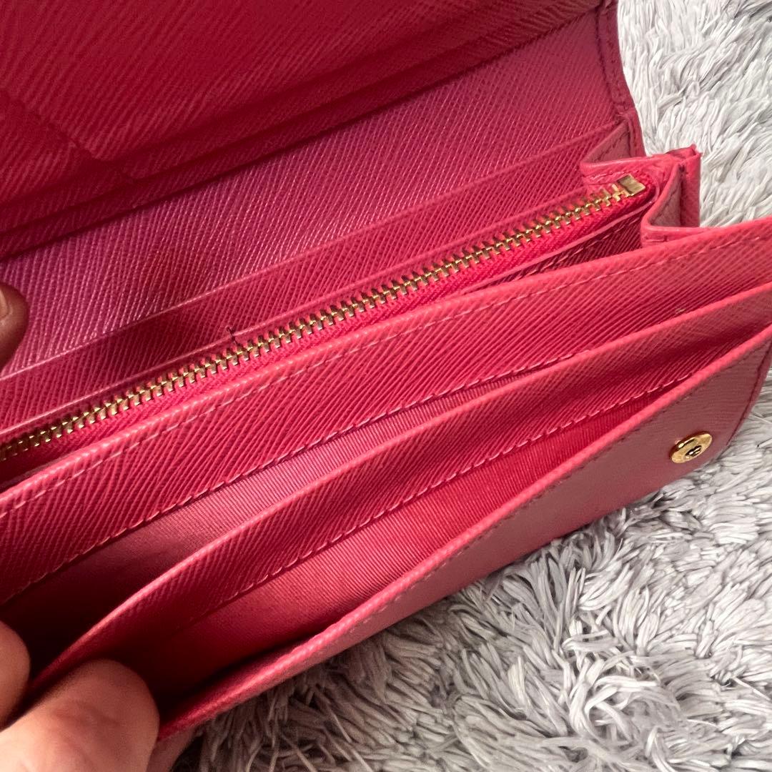 極美品✨プラダ　フィオッコ　2点　サフィアーノ　カードケース付き　ピンク