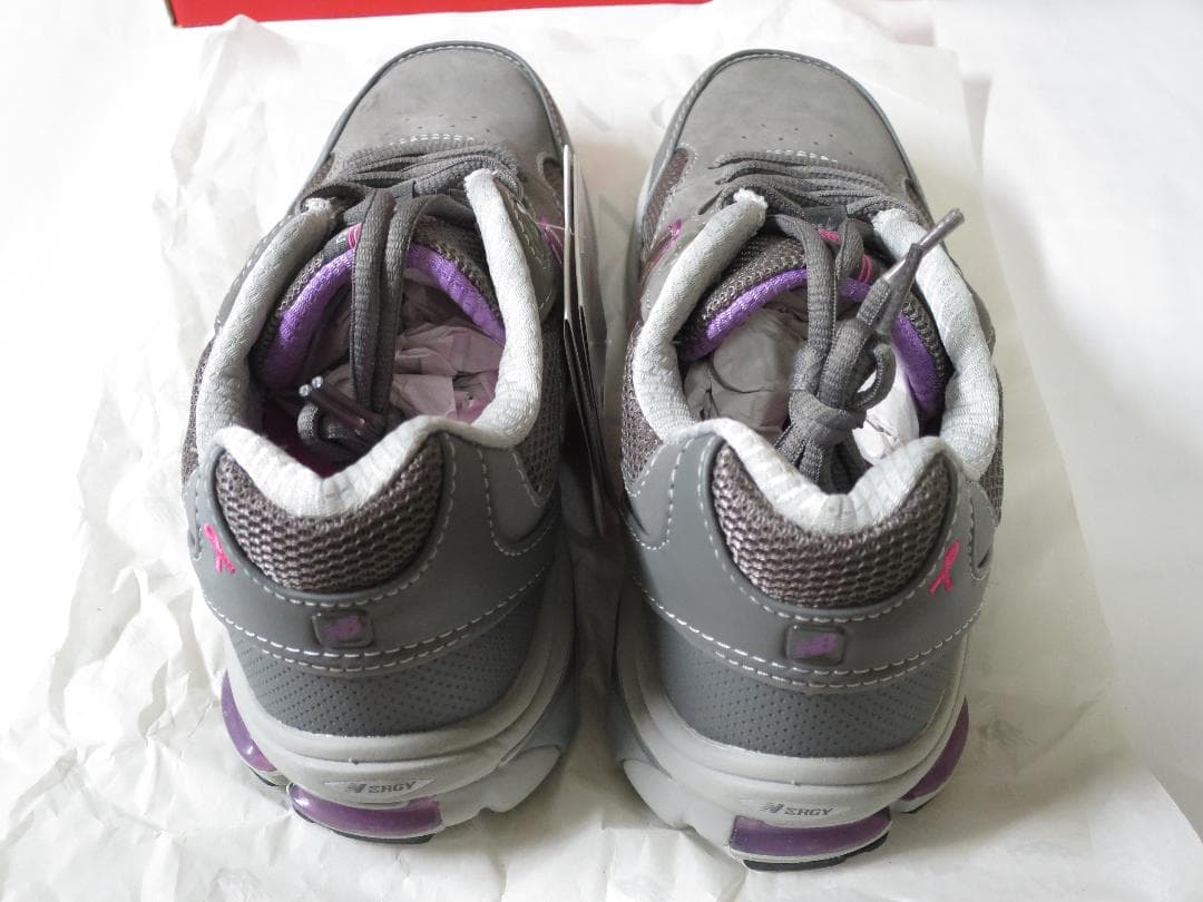 新品 タグ付き 2E New Balance 23cm W1501 GP