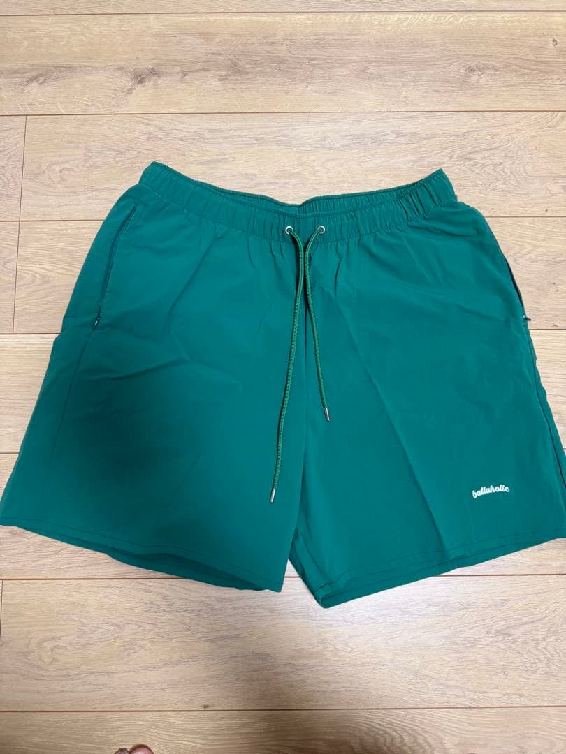 ballaholic グリーンショートパンツ