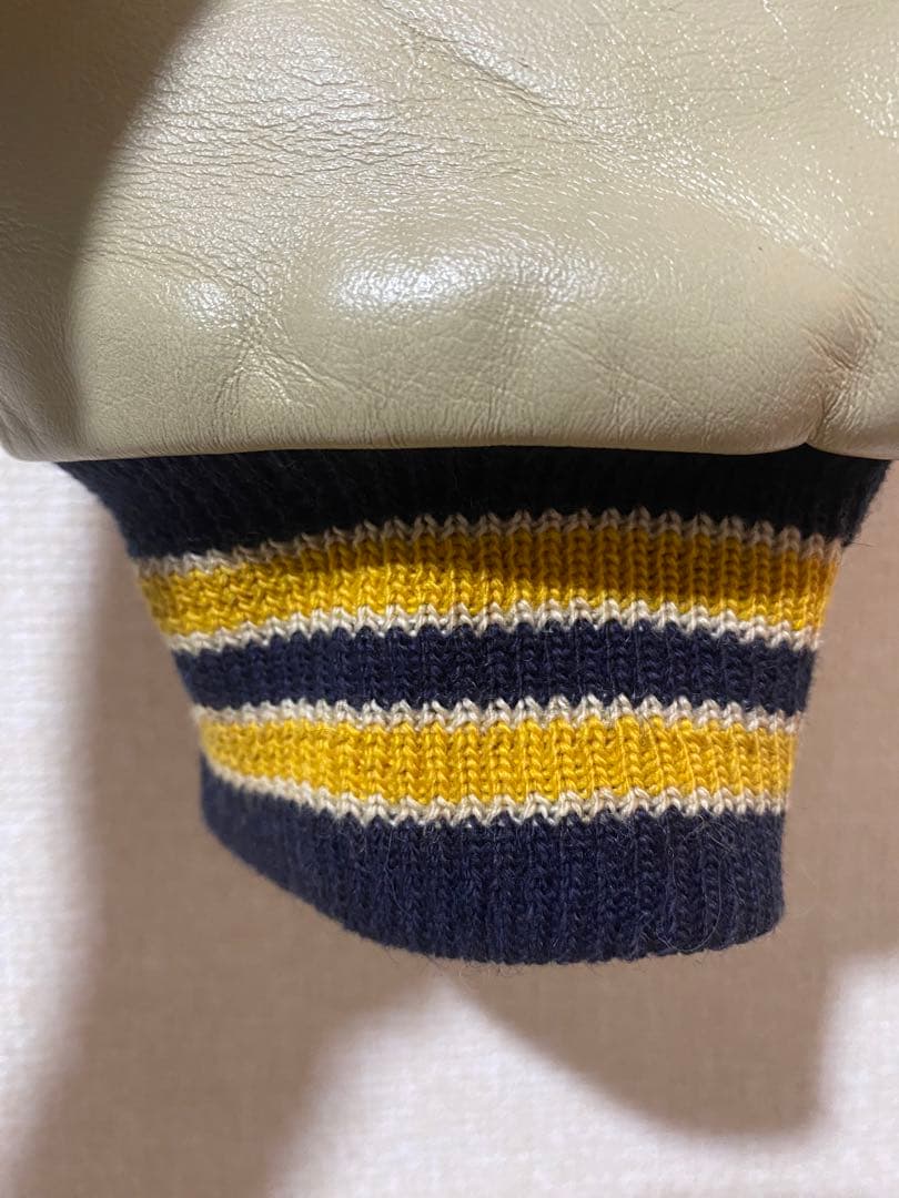 90s USA製　ゴールデンベアスタジャン　Ｌサイズ