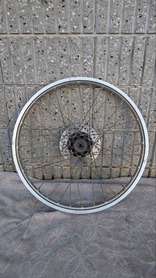 HONDA　ホンダ　DID製　TLM220R　フロントホイール