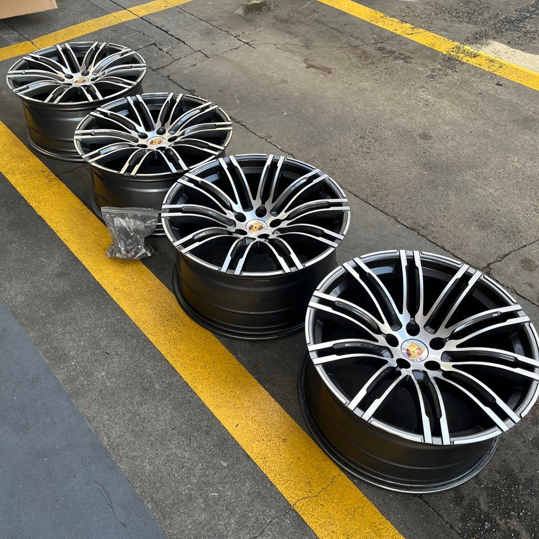 ポルシェ マカン　20インチ ホイールセット