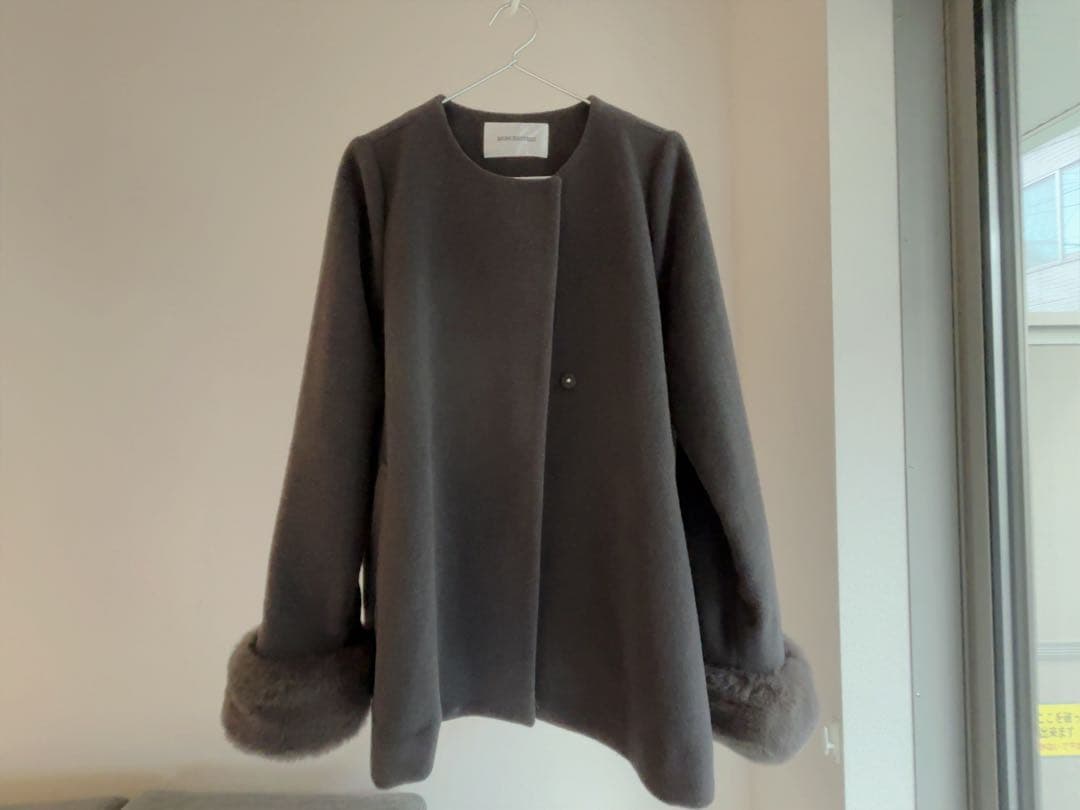 フェイクファースリーブハーフコート　24AW
