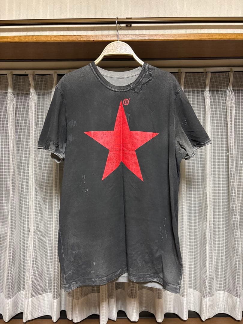 dsquared2 Tシャツ　ディースクエアード