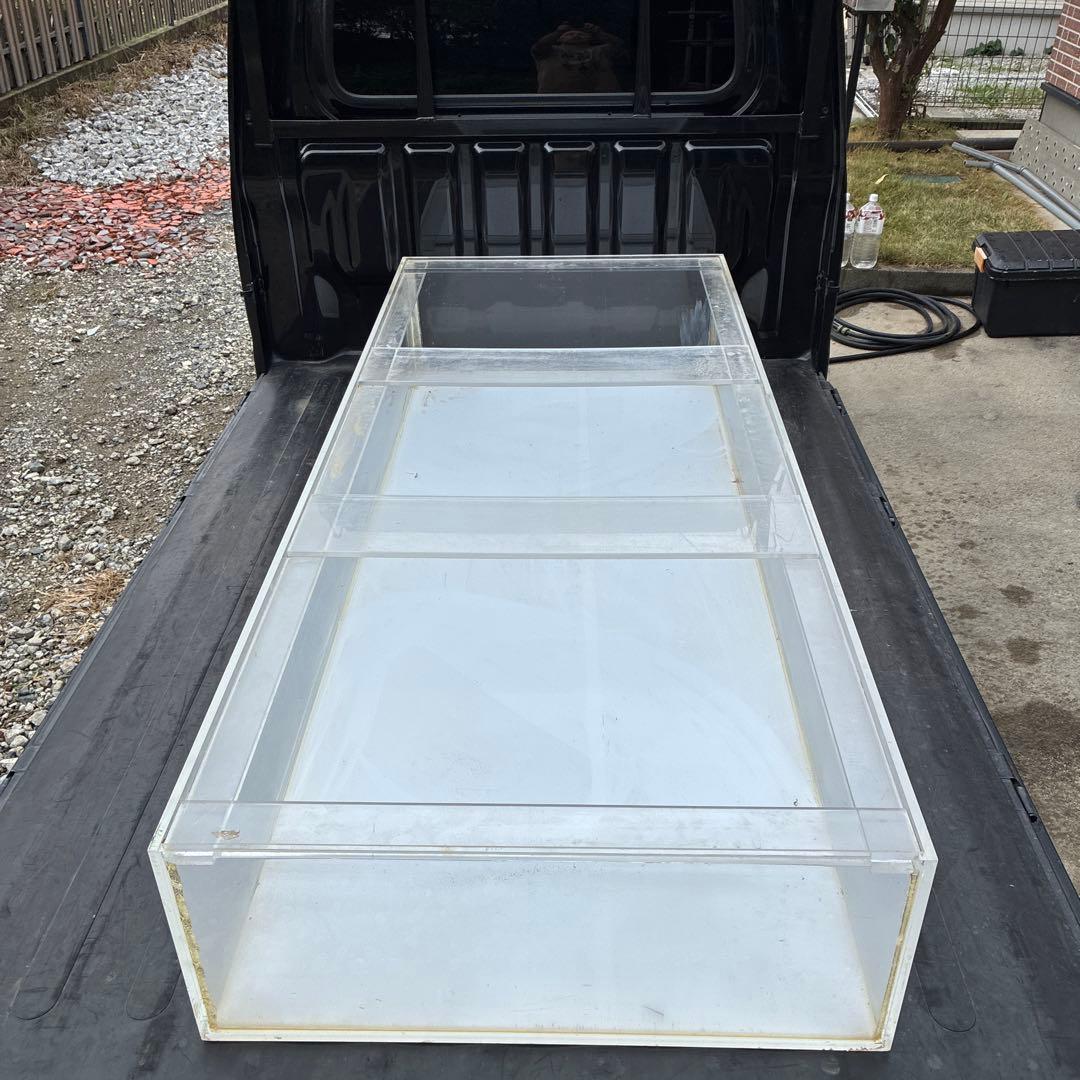 大型アクリル水槽 180cm