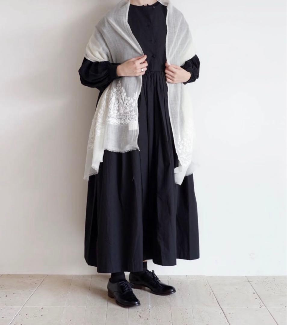 Khadi&Co カディーアンドコー 手織りウール刺繍ストール