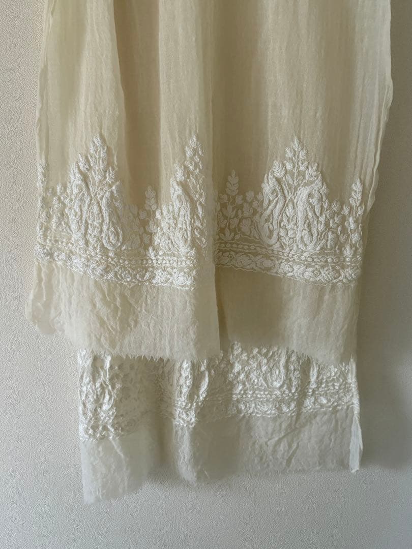 Khadi&Co カディーアンドコー 手織りウール刺繍ストール