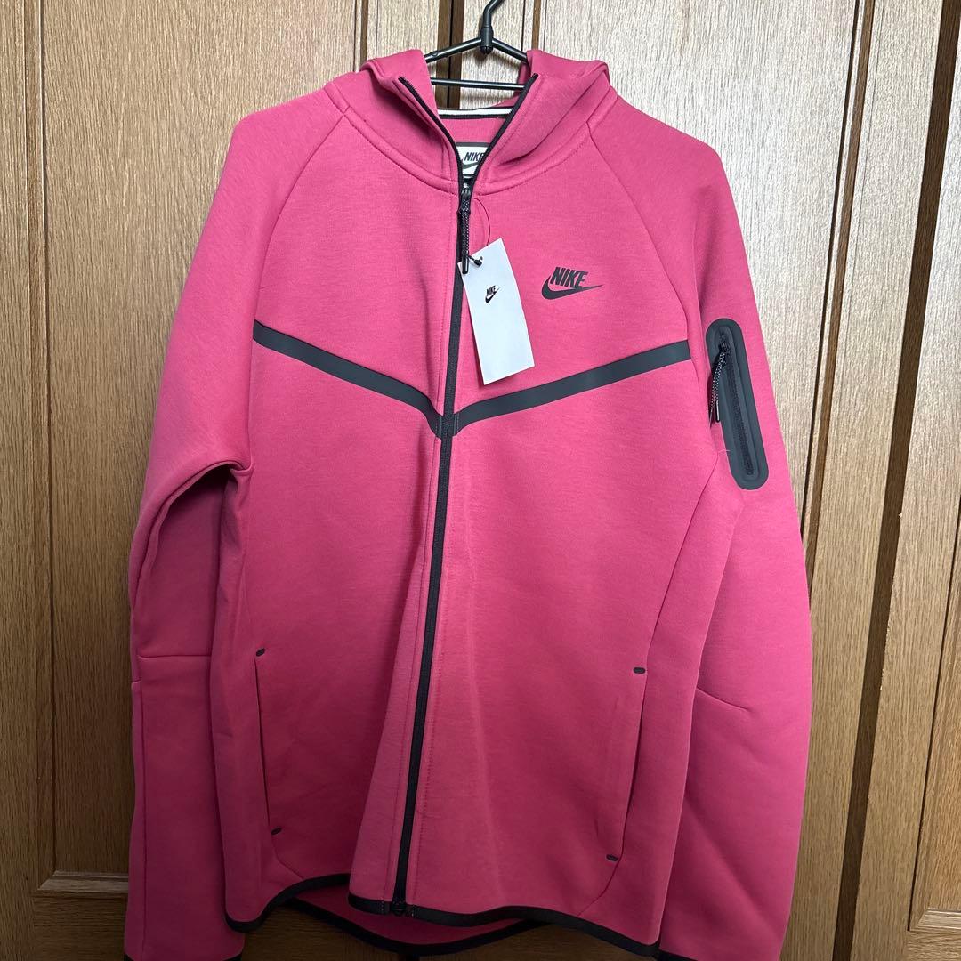 Nike テックフリース　上のみ