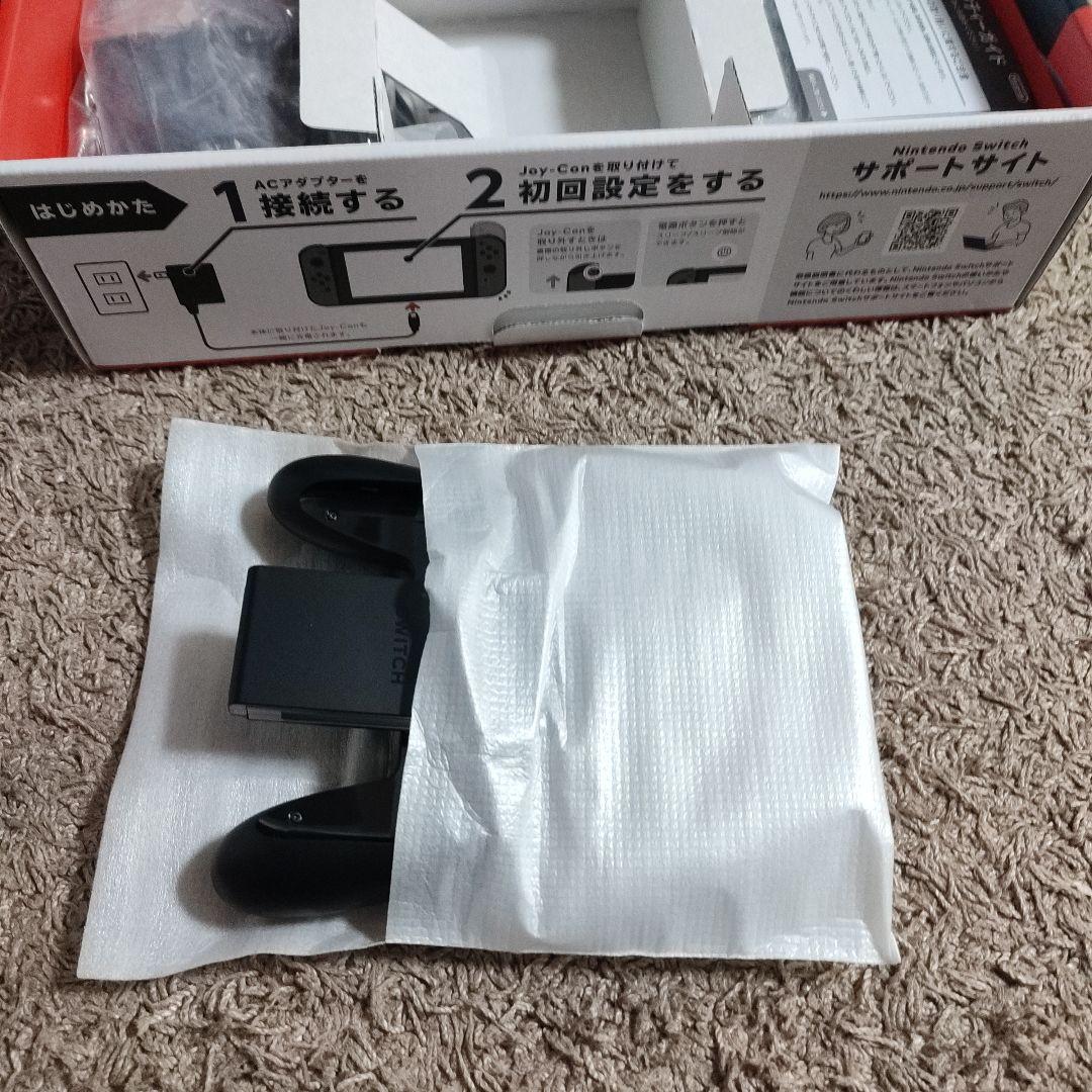 任天堂スイッチ、グレー　ほぼ未使用