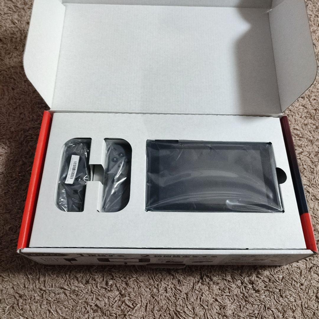 任天堂スイッチ、グレー　ほぼ未使用