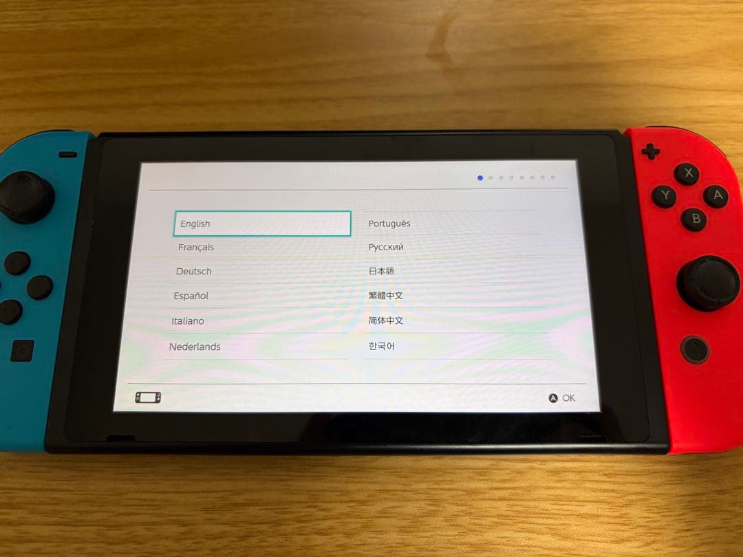 Nintendo Switch 本体 青/赤 ジョイコン付き　焼きつきあり