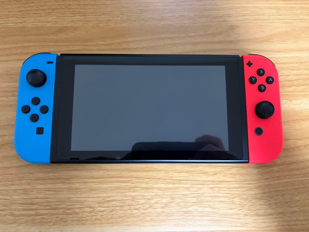 Nintendo Switch 本体 青/赤 ジョイコン付き　焼きつきあり