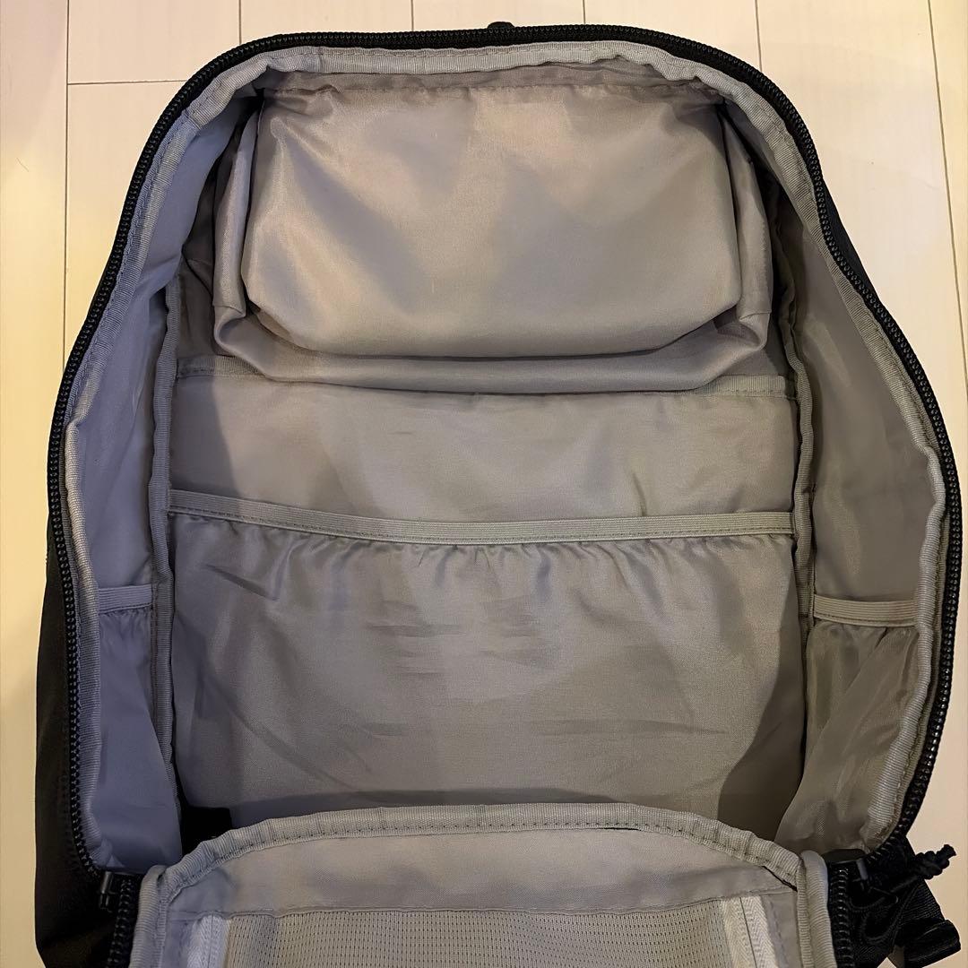 H*K様 【中古美品】MNL CITY PACK