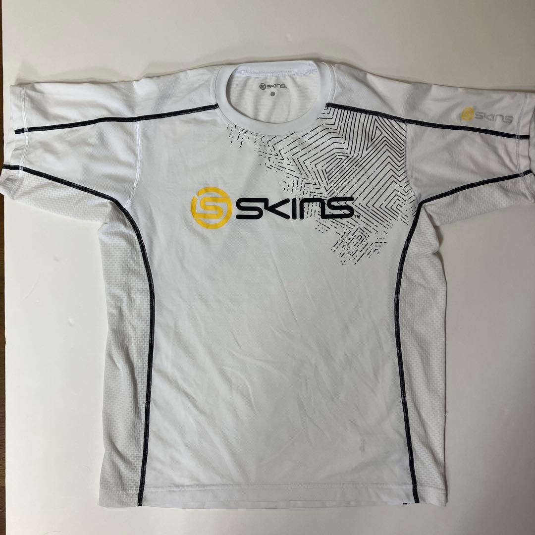 SKINS　7点　フルセット　デサント　スポーツウェア　スキンズ