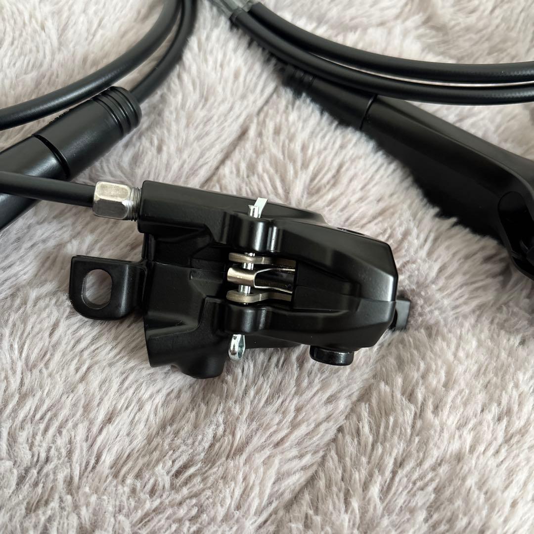 【新品未使用】MT200 SHIMANO シマノ 自転車油圧ディスクブレーキ