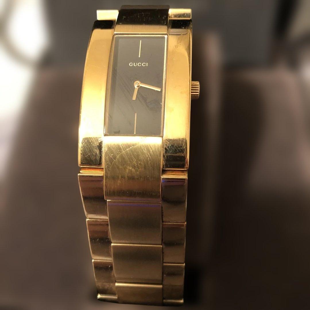 GUCCI グッチ 4600M ブレスウォッチ腕時計 ゴールド 黒文字盤 稼動品