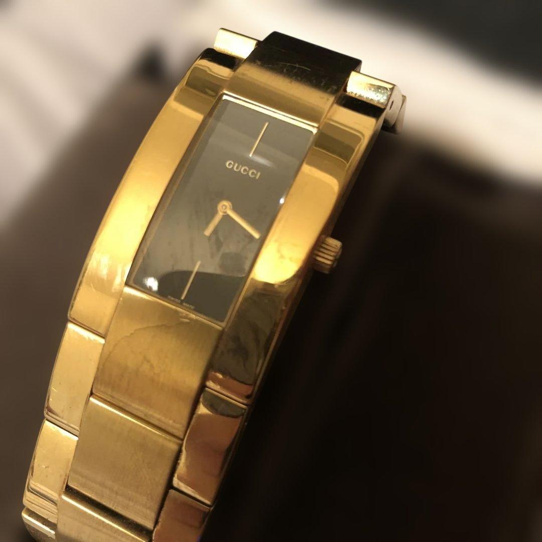 GUCCI グッチ 4600M ブレスウォッチ腕時計 ゴールド 黒文字盤 稼動品