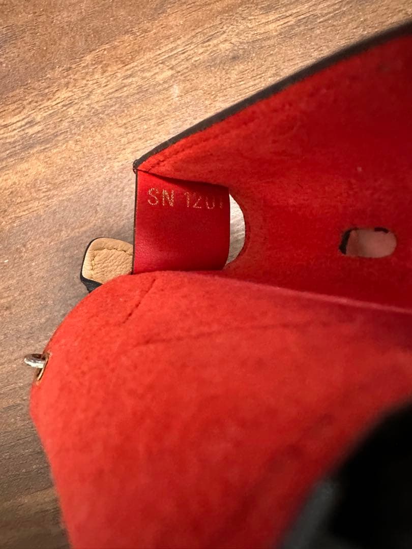 LOUISVUITTONルイ・ヴィトン AirPodsケース