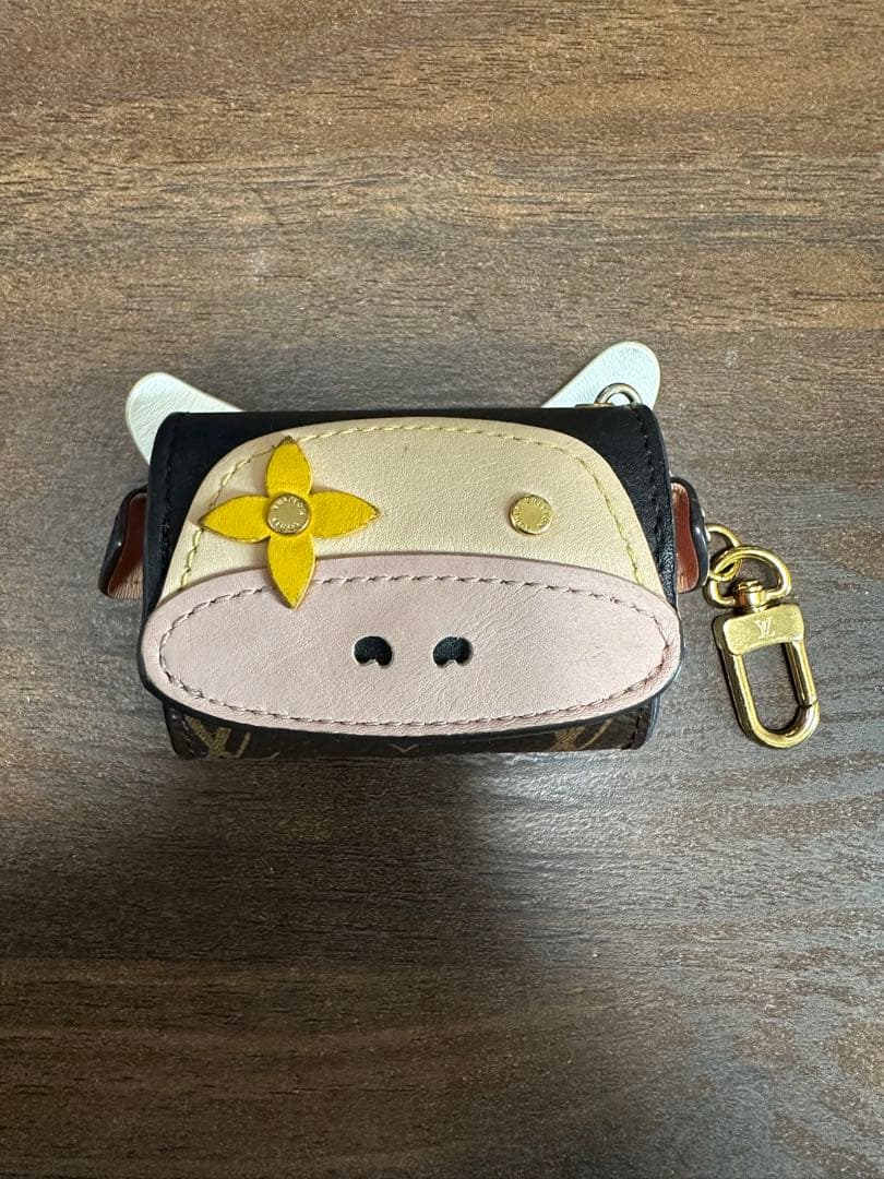 LOUISVUITTONルイ・ヴィトン AirPodsケース