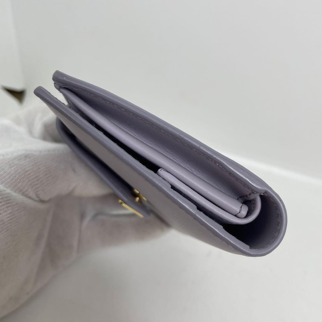 【未使用】プラダ 1MV204 二つ折り財布 シティカーフ GLICINE