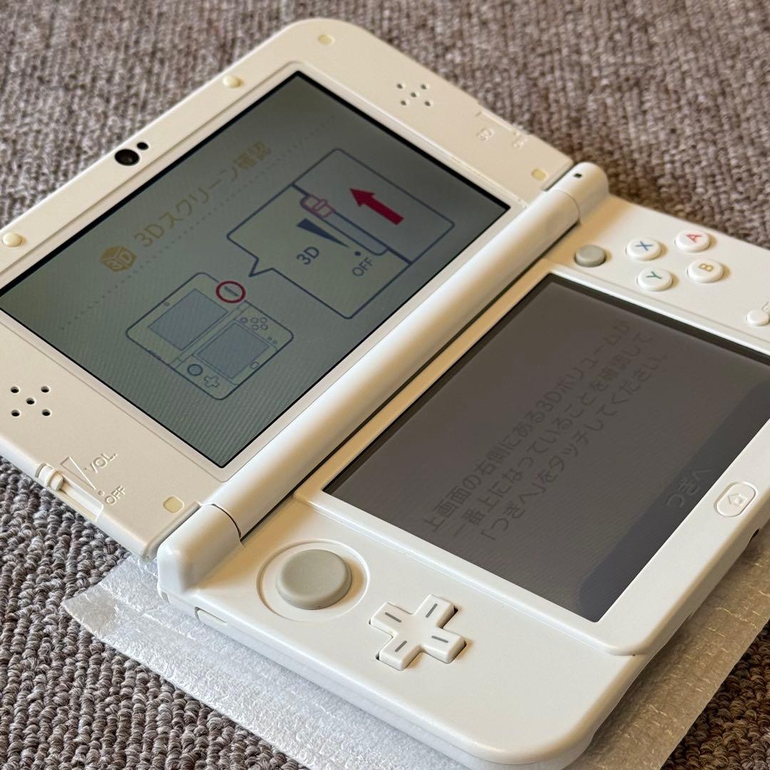 Newニンテンドー3DS LL パールホワイト 箱付き