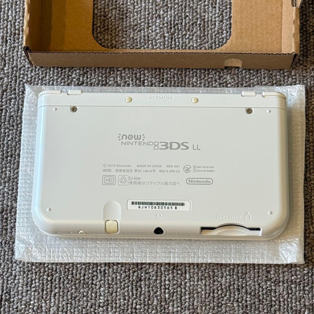 Newニンテンドー3DS LL パールホワイト 箱付き
