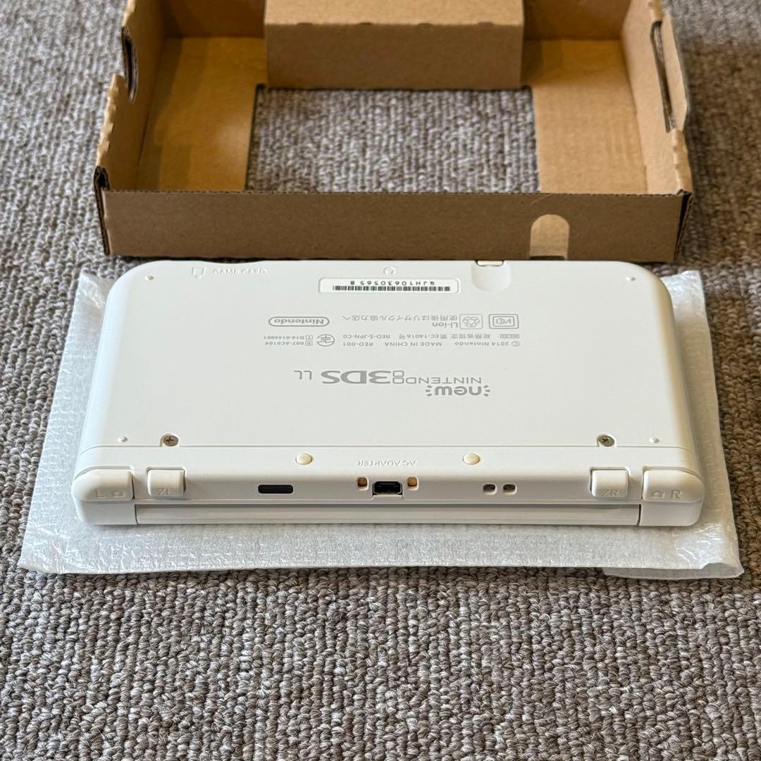 Newニンテンドー3DS LL パールホワイト 箱付き