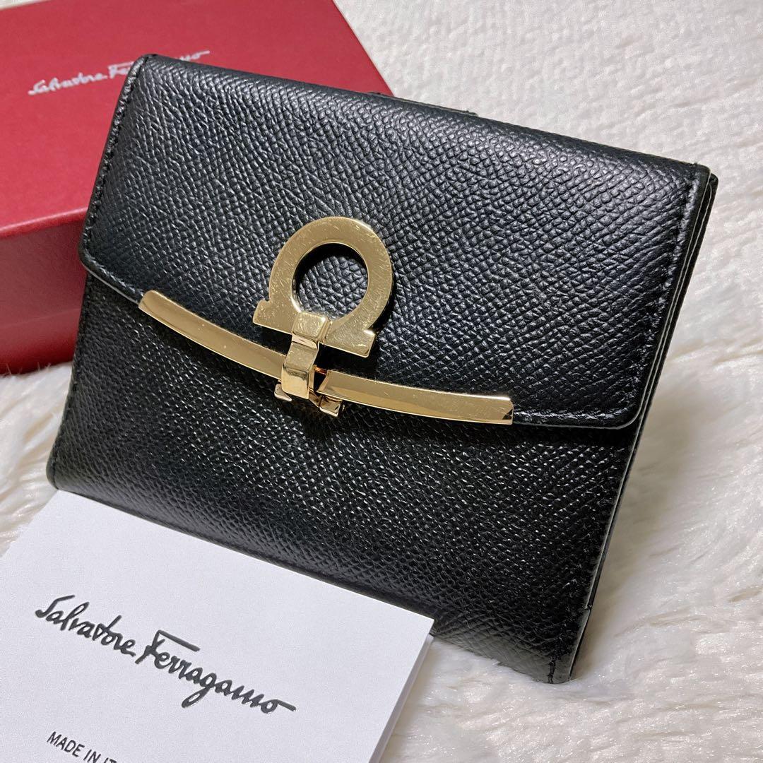 ♡極美品♡フェラガモ ガンチーニ 二つ折り財布 クリップ クロージャー ブラック