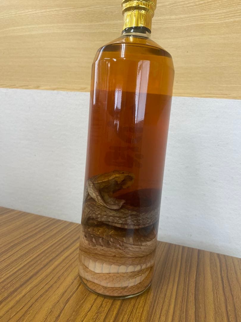 40度 ハブ入りハブ酒 700ml