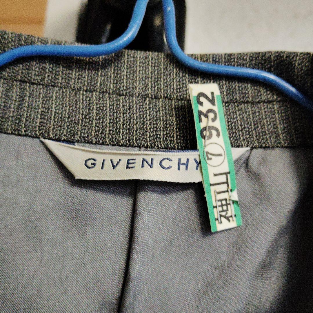 合馬公式アカウント様　GIVENCHY ダブルブレストスーツ グレー ストライプ