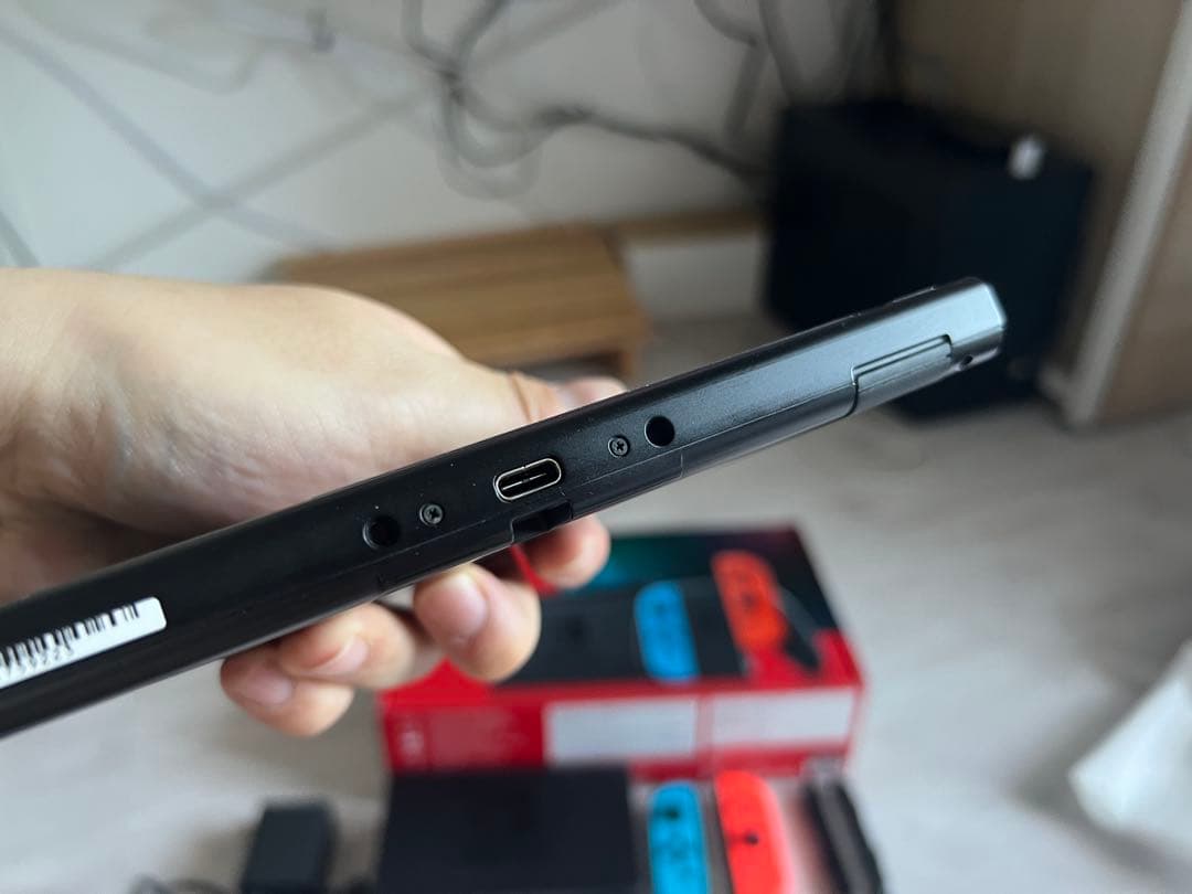 Nintendo Switch 本体 Joy-con セットバッテリー強化版