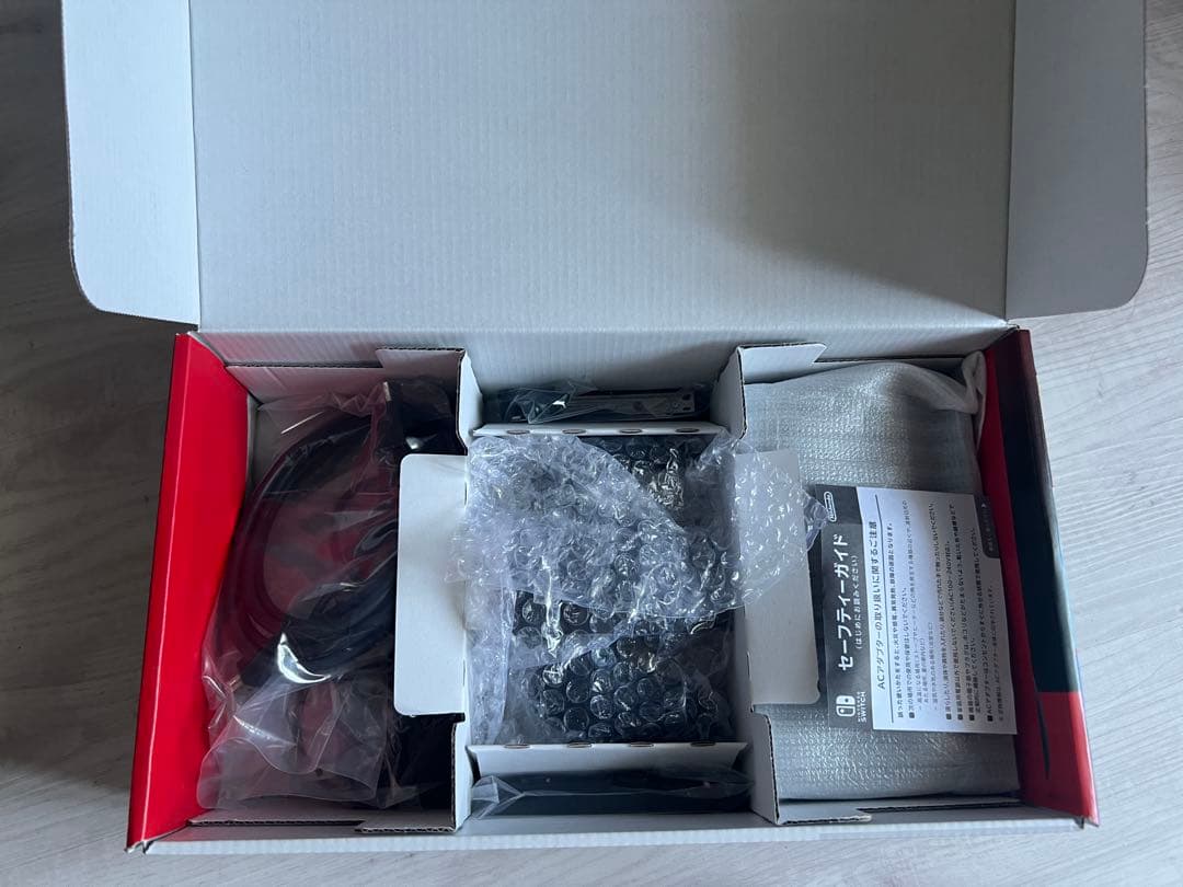 Nintendo Switch 本体 Joy-con セットバッテリー強化版