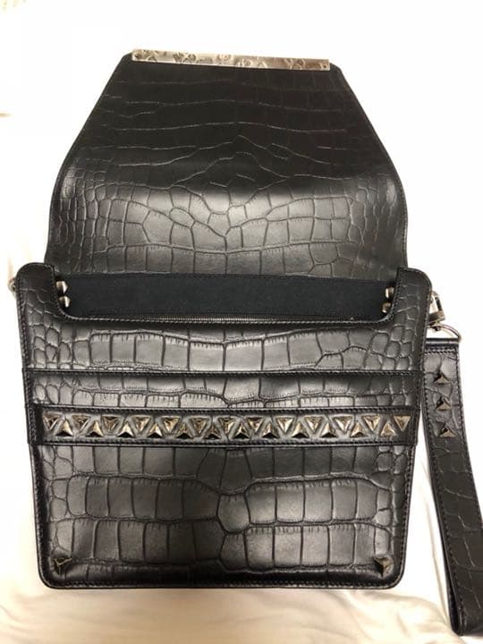 ジェジュン モルダー バックMoldir クロコダイル ストラップ　クラッバッグ