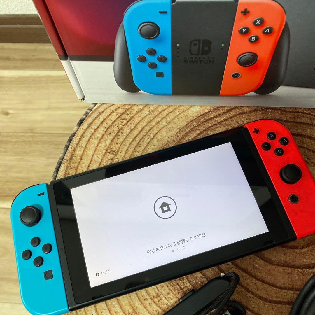 Nintendo Switch ニンテンドースイッチ本体　ネオン①