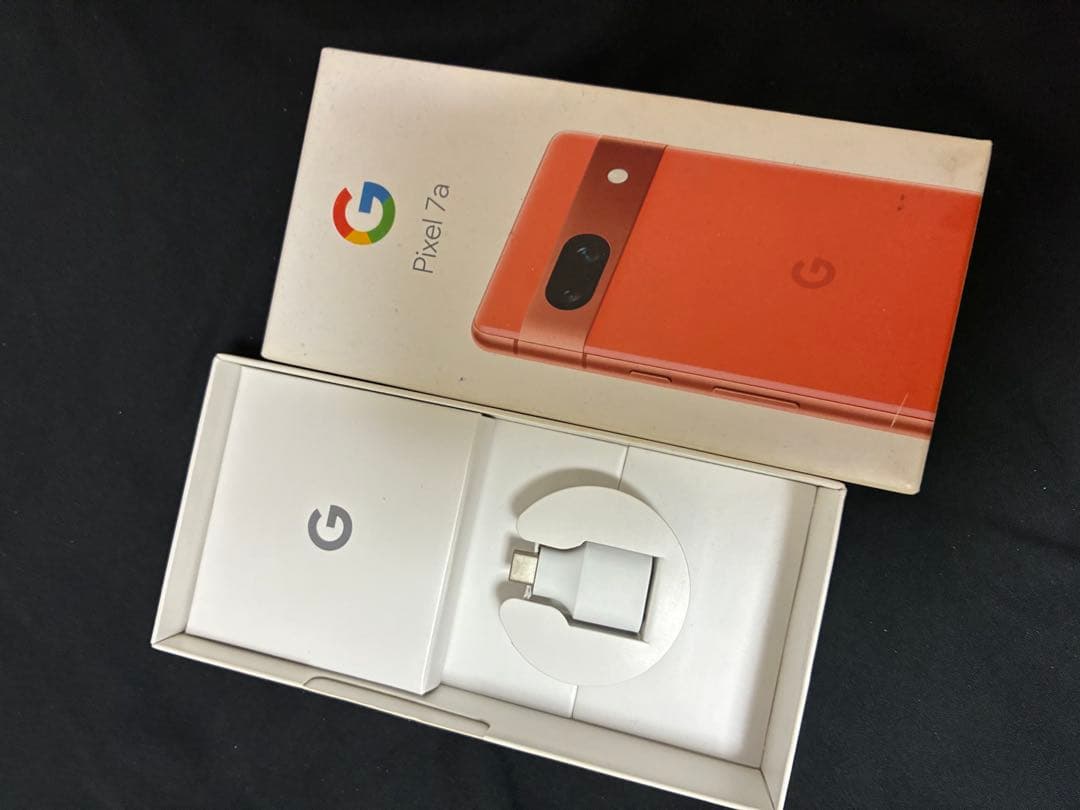 Google Pixel 7a 赤 ひび割れあり