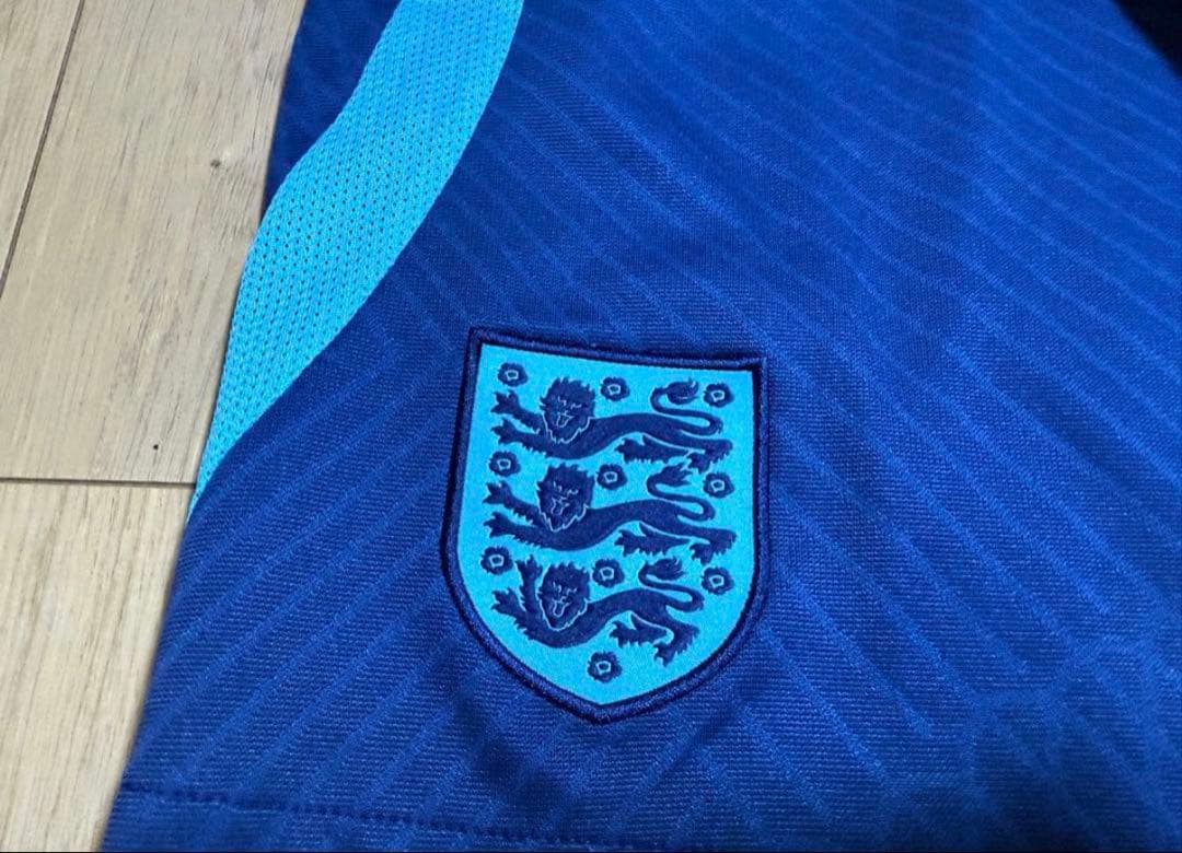 Nike イングランド代表 トレーニング　Mサイズ