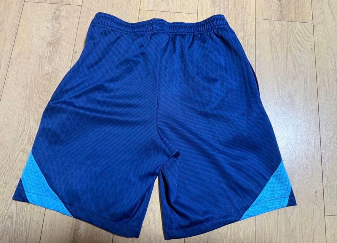 Nike イングランド代表 トレーニング　Mサイズ