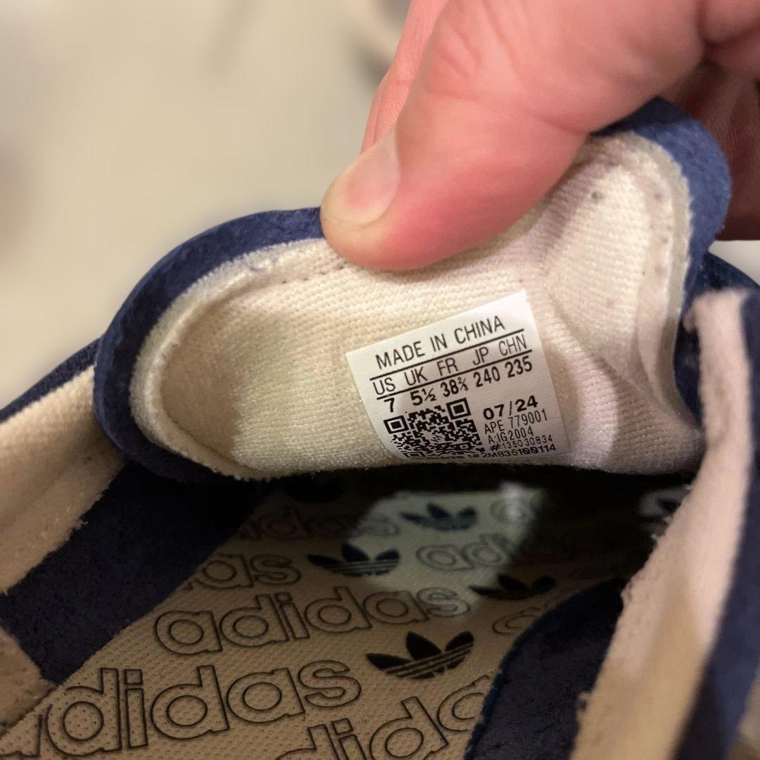 値下げ！美品！adidas BERN 23.5cm