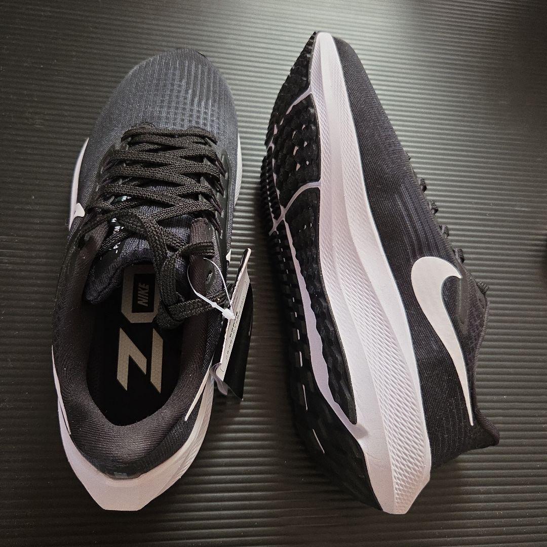 未使用❗W ナイキ AIR ZOOM PEGASUS 39 24cm.