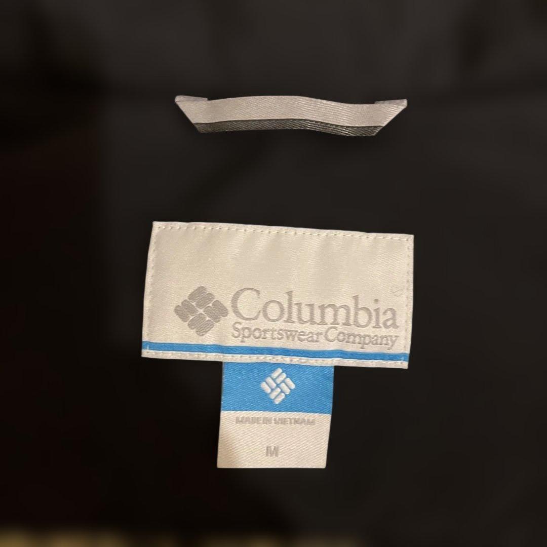 コロンビア　秋冬向け！中綿ベスト黒M ボウルトゥドーム